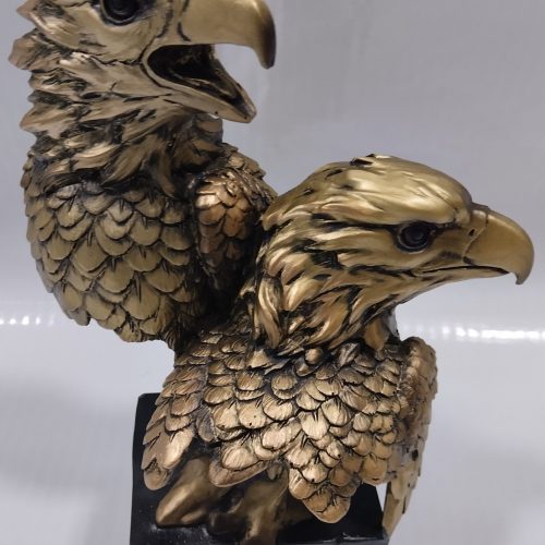 escultura-aguias-na-base-dourada_cb79.jpeg