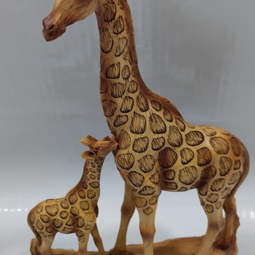 girafa-decorativa-com-filhotes_8068.jpeg