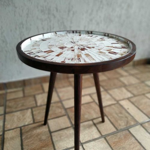 mesa-de-canto-tripe-mosaico-cor-marrom-mesclado-revestido-em-vidro-QSTA_bda3.jpeg