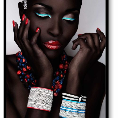 quadro-decorativo-mulher-negra-africana-124-x-94-moldura-caixa-preta_b055.jpeg